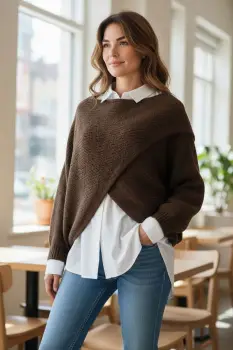 Pulover tip poncho petrecut asimetric, cu lana, maro imagine