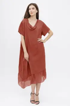 Rochie caramizie usor asimetrica A-line, din in cu guler si volan din matase, oversize imagine