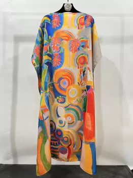 Rochie de plaja lunga tip poncho din matase cu cercuri si motive abstracte multicolore imagine