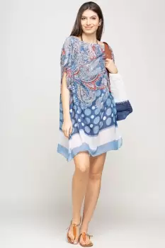 Rochie de plaja tip poncho cu motive florale si buline alb cu albastru, vascoza imagine