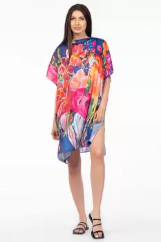 Rochie de plaja tip poncho din matase cu flori fucis pe fond albstru imagine