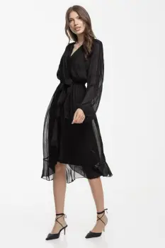 Rochie eleganta din matase naturala si vascoza, petrecuta, cu maneci vaporoase si croiala asimetrica, neagra imagine