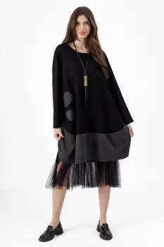 Rochie lalea neagra din stofa subtire suprapusa, oversize cu aplicatie floare imagine