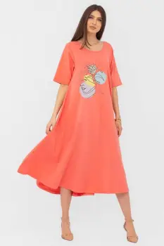 Rochie lunga A-line corai, din tricot de bumbac cu imprimeu chip stilizat imagine