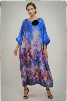 Rochie lunga dama vaporoasa oversized, croi amplu tip kaftan cu imprimeu artistic multicolor albastru imagine