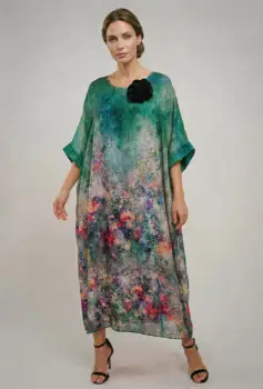 Rochie lunga dama vaporoasa oversized, croi amplu tip kaftan cu imprimeu artistic multicolor verde imagine