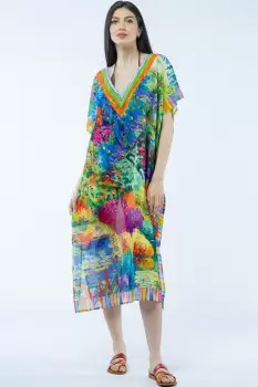 Rochie lunga de plaja tip poncho cu imprimeu dupa un peisaj campenesc cu gradini inflorite imagine