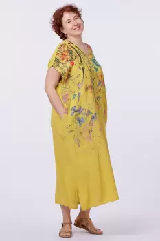 Rochie lunga din in cu imprimeu pictural floral si funda pe spate, pe fond galben imagine