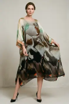 Rochie lunga din matase cu croi amplu si maneci largi, print abstract bej maro si accente calde imagine