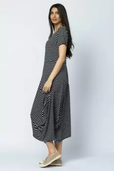 Rochie lunga in colturi, din tricot de vascoza, dungi bleumarin-alb imagine