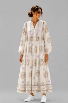 Rochie maxi din vascoza cu imprimeu solar si inspiratie boho, alb-bej imagine