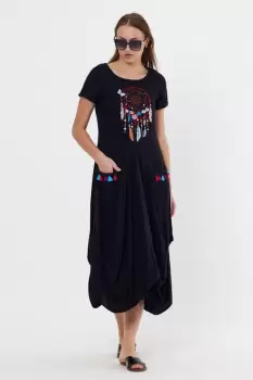 Rochie neagra in colturi cu broderie Dreamcatcher si ciucuri, din vascoza imagine