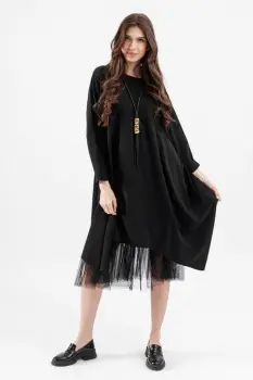 Rochie neagra oversize din stofa subtire suprapusa , cu un fald lateral si dublura din tull imagine