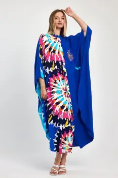 Rochie oversize, cu imprimeu si broderie in nunte de albastru, din vascoza imagine