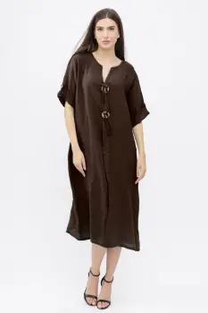Rochie oversize din in, cu nasturi pe piept, maro imagine