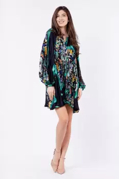 Rochie plisata A-line din satin, cu maneci ample si imprimeu jungle pe fond negru imagine