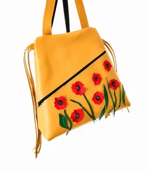 Rucsac galben din piele naturala ,lucrat manual ,cu camp de maci ,unicat imagine