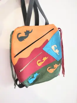 Rucsac handmade din piele naturala, cu pisicute imagine