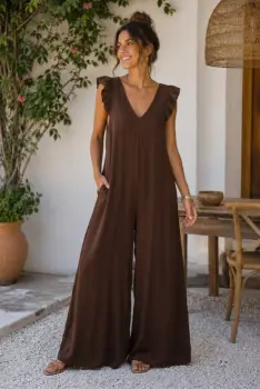 Salopeta dama din vascoza cu pantaloni palazzo si volane la umeri, maro ciocolatiu imagine