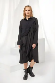 Set rochie neagra oversize cu guler tip camasa si vesta cu volanas imagine