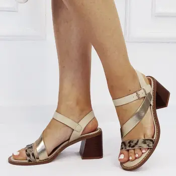 Sandale elegante bej cu toc masiv BSZ9382 M12 imagine