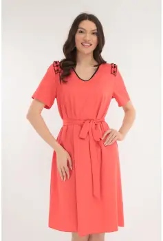 Rochie casual corai cu volane si perle pe umeri imagine