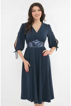 Rochie clos bleumarin cu insertie cu paiete in talie imagine