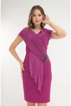 Rochie magenta de ocazie cu esarfa din voal plisat imagine
