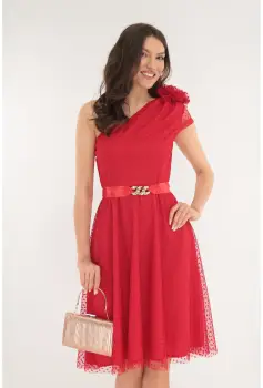 Rochie rosie de ocazie din tulle cu buline si floare maxi pe umar imagine