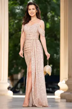 Rochie de seara din paiete crem Cecilia cu trena pe o parte imagine